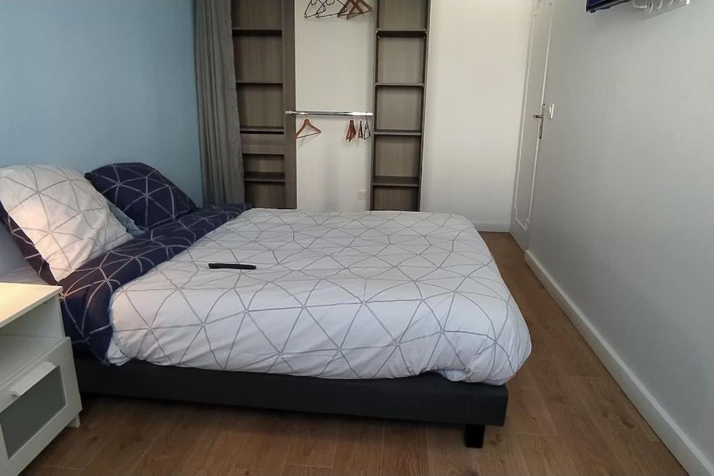 דירות ארג'נטויל Parisian Cosy Flat With Balcony מראה חיצוני תמונה